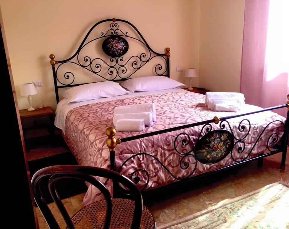 Bed & Breakfast La Casa Antica Macomer Zimmer foto